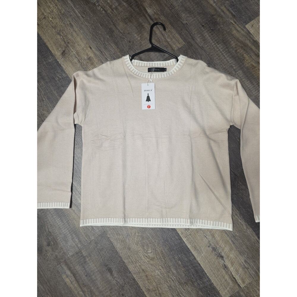 ZESICA Women's Knit Sweater Large Sand Crewneck Long Sleeve Striped Trim NWT - Picture 1 of 5